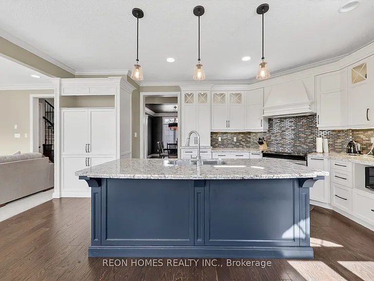 2192 Callingham Dr — Photo 10