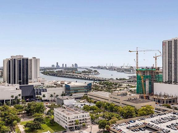 5th image of 300 S Biscayne Blvd APT 2212
