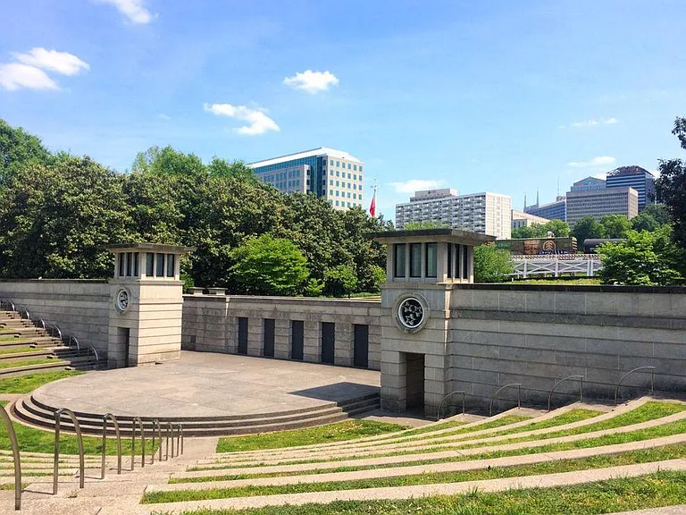 Bicentennial Mall - Open Green Space. Perfect for a walk or picnic with your fury friend!