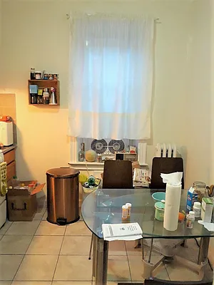 Rented by Voro, LLC | media 25