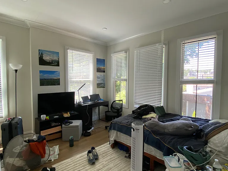 153 Foster St #1 — Photo 8