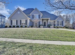 2905 W 125th St, Leawood, KS 66209