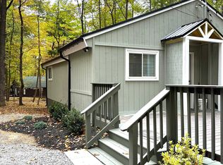 208 Ruffed Grouse Ln, Hedgesville, WV 25427