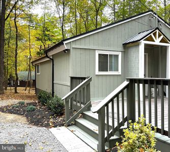 208 Ruffed Grouse Ln, Hedgesville, WV, 25427