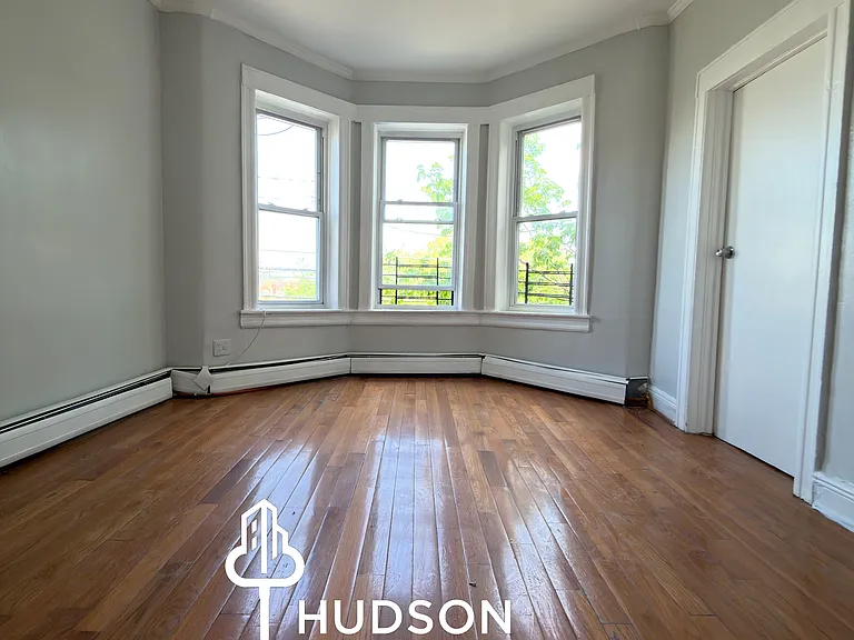 126 Bergen Ave #2 — Photo 5