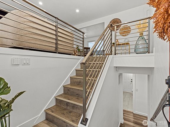 3rd image of 29204 39th Avenue S
