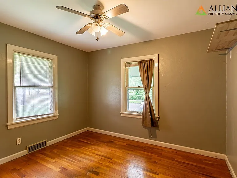 714 Thurston St — Photo 11