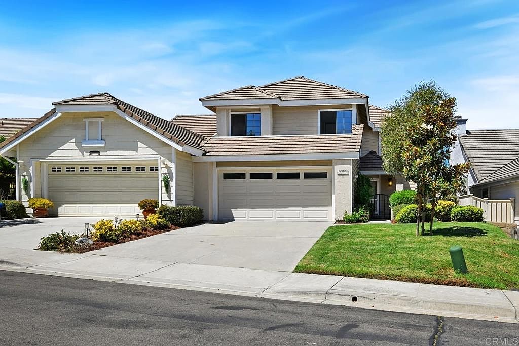 1762 Spyglass Cir