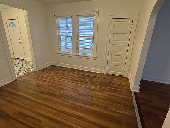 3rd image of 1327 W 67th St APT 3