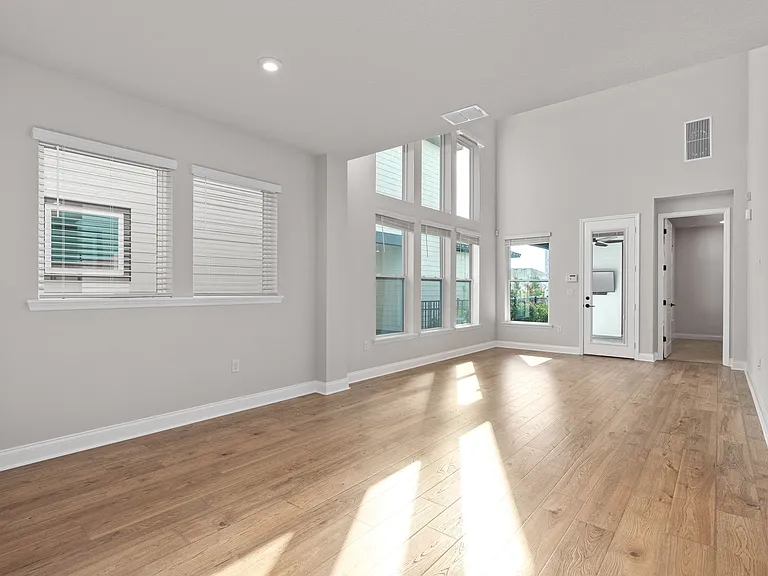 6504 Barnstorm Way — Photo 17