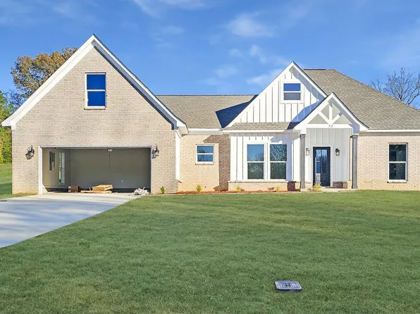 53 Prather St, Byhalia, MS 38611