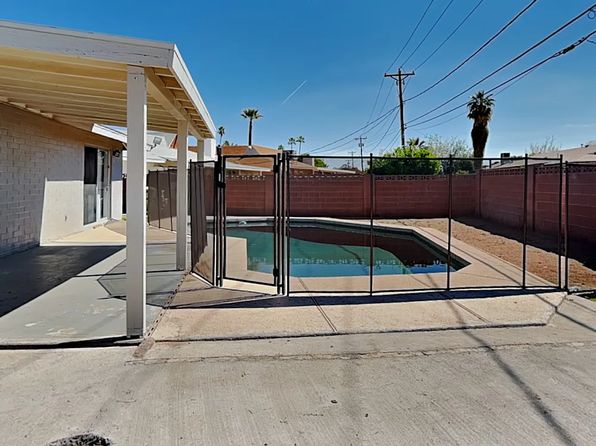 3223 W Belmont Ave