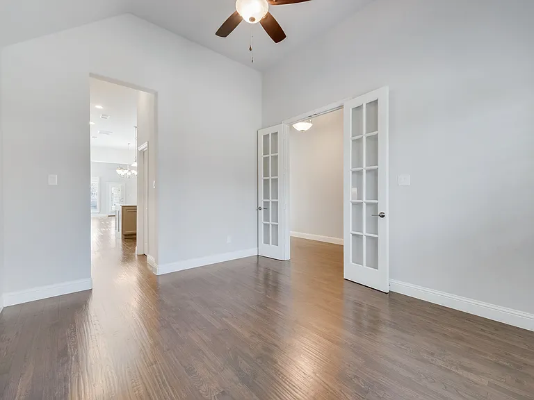 4420 Avenida Ln — Photo 4