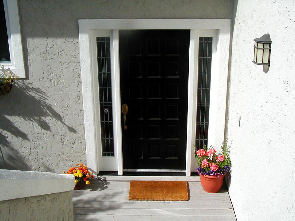 1st image of 3637 Hillcrest Dr