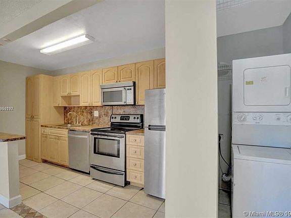 4th image of 4170 NW 79th Ave APT 1D