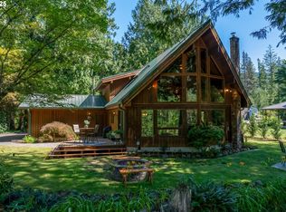 57206 E Marmot Rd, Sandy, OR 97055