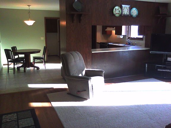 Fam Room to Kit view