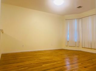 52 3rd St FLOOR 2, Newark, NJ 07107