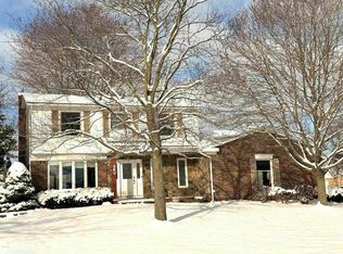 560 Boutell Dr, Grand Blanc, MI 48439