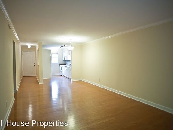 5th image of 1513 E Franklin St #A