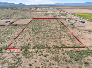 1 Long Rifle Rd, Aguila, AZ 85320