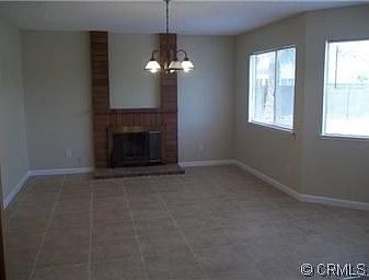 5th image of 571 Ventura Ave