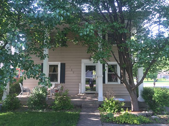 3rd image of 160 E 2nd St