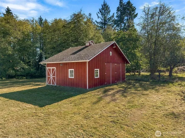 2738 Gull Harbor Road NE, Olympia, WA 98506