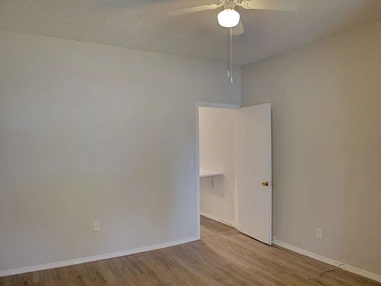 438 S 55th West Ave — Photo 22