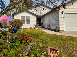 2242 SW Bridge St, Grants Pass, OR 97526