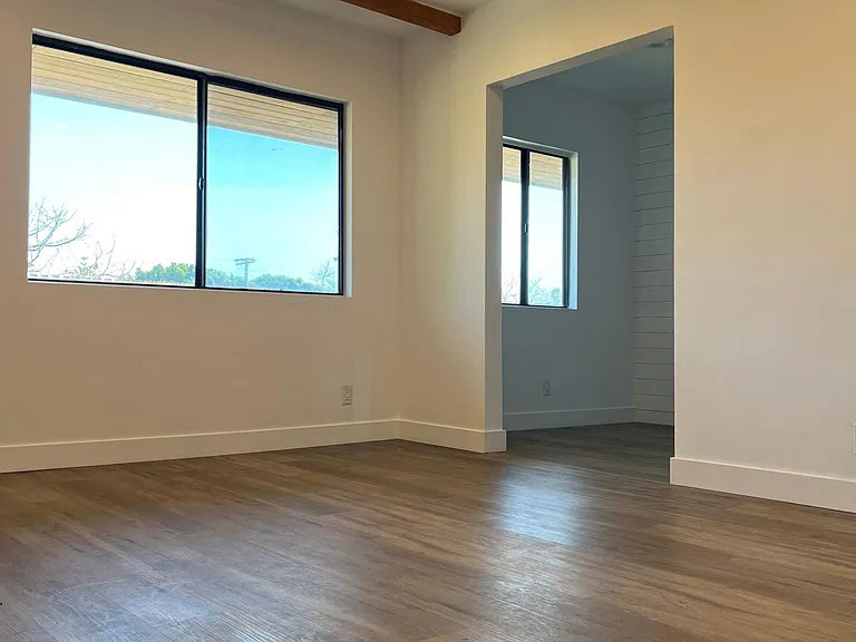 1031 Pico Blvd #3 — Photo 6