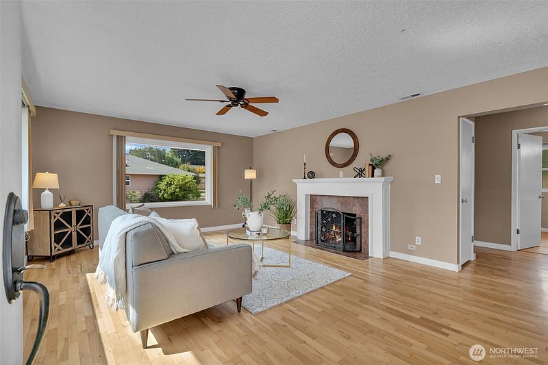 5th image of 759 C Street