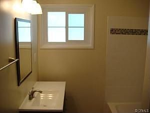 4th image of 1124 Virginia Ave