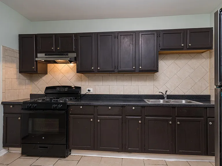 7030 S Paxton Ave #2A — Photo 10