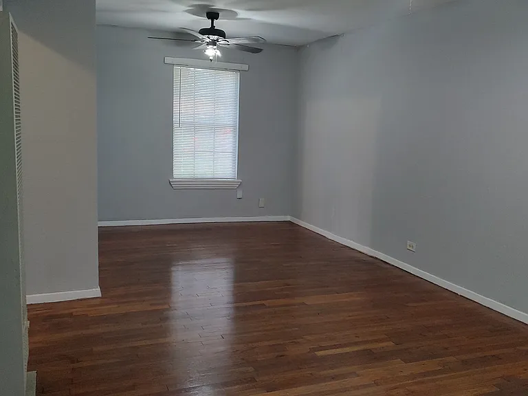 2453 Cincinnati Ave — Photo 7