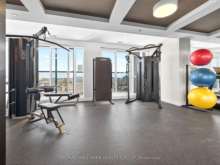 560 Rideau St #1405 — Photo 25