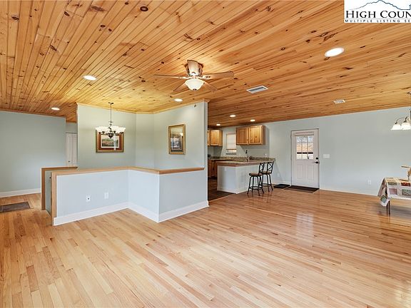 2nd image of 424 Mckinley Ridge Road