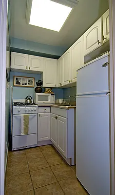 Rented by Sterling Holdings | media 24