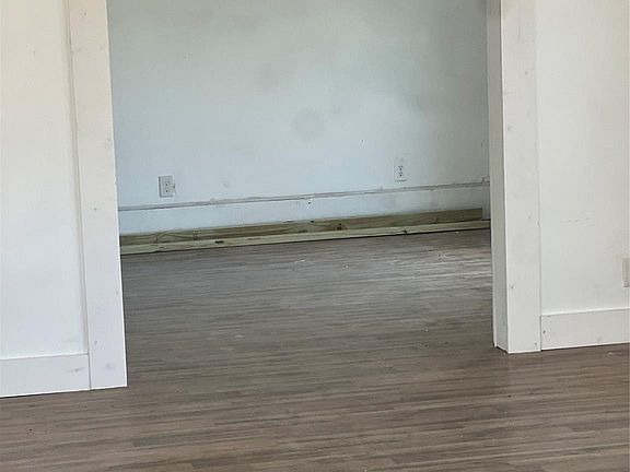2nd image of 1101 N 1st St