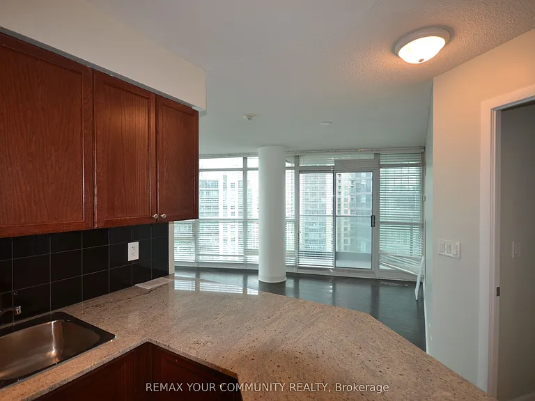 231 Fort York Blvd #1511 — Photo 5