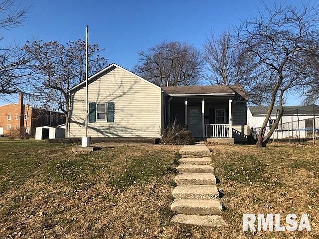 2nd image of 917 N 1st St