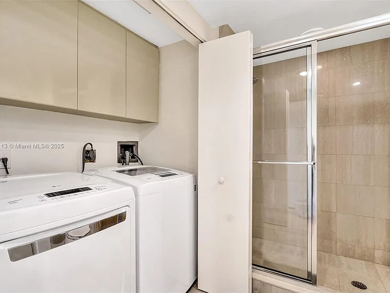 3000 Island Blvd #903 — Photo 7