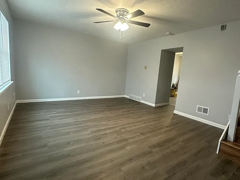 3427 Young Ave — Photo 4