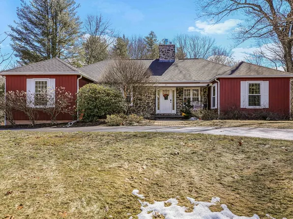 26 Middlemost Way, Stow, MA 01775
