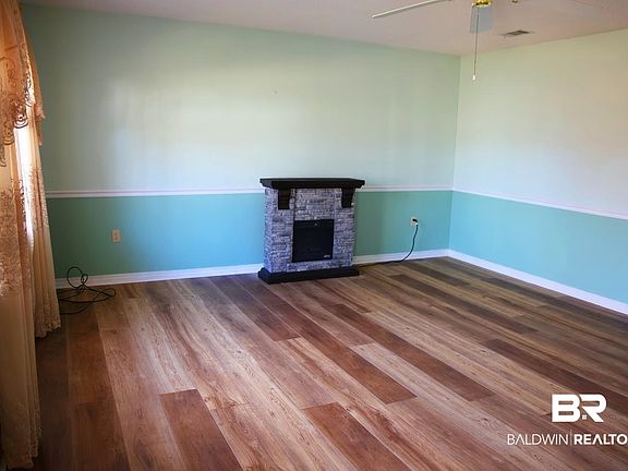 5th image of 45 Magnolia Cir