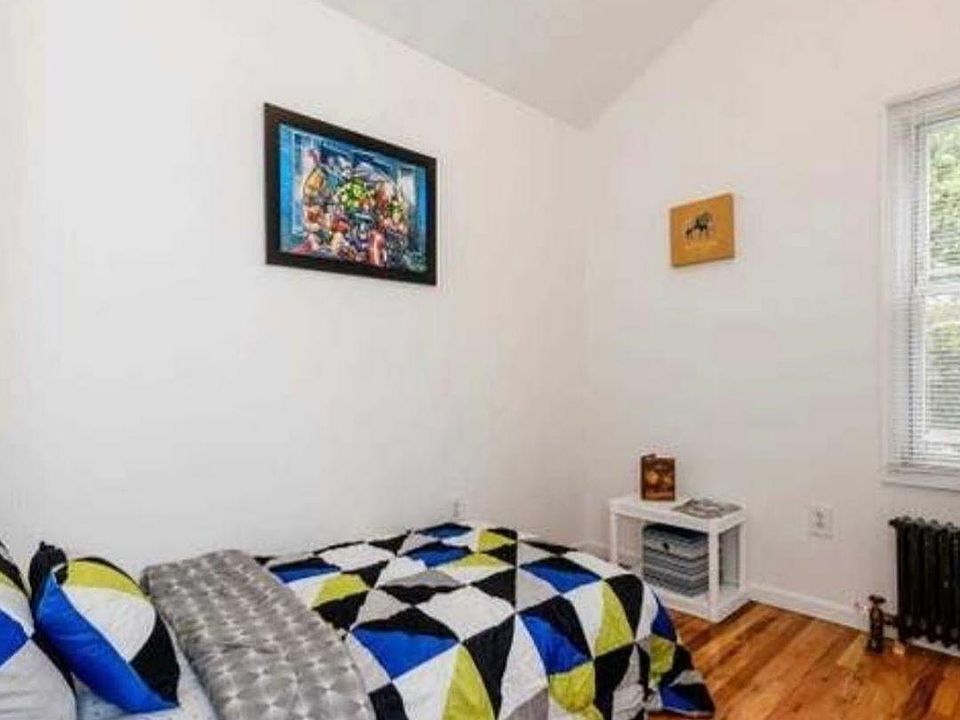 1st image of 12041 144th St
