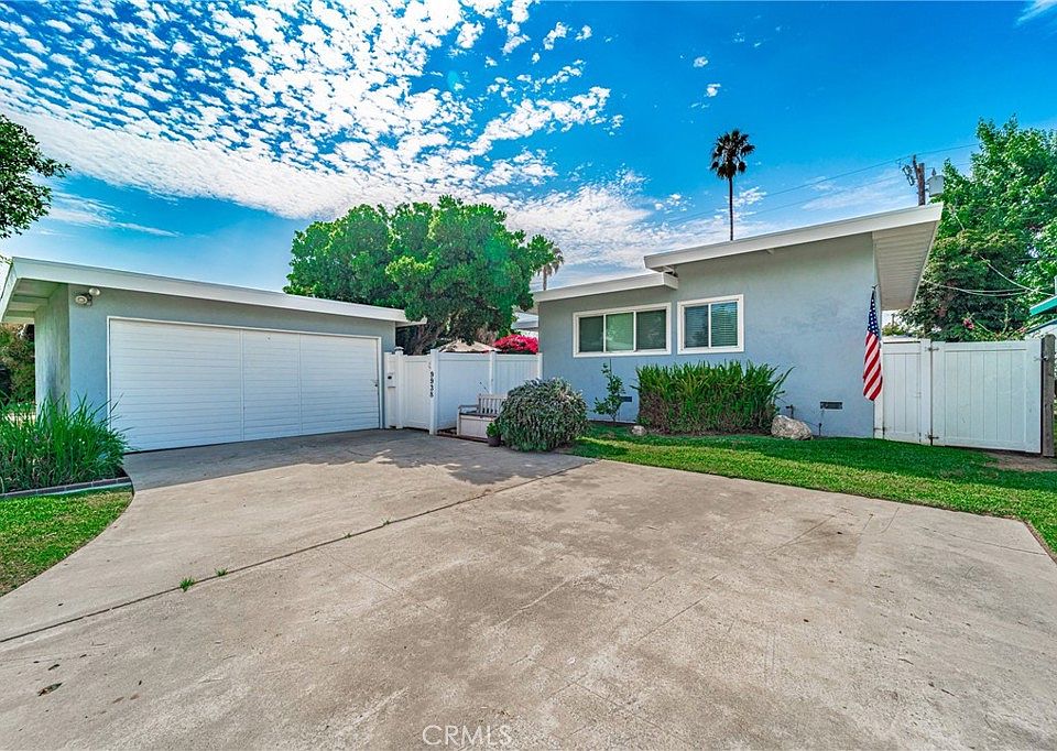 1st image of 9938 Mina Ave
