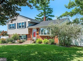 14 Evergreen Rd, Stratford, NJ 08084