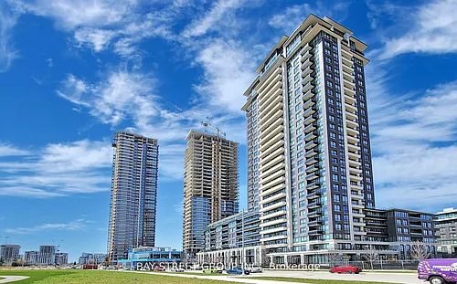 15 Water Walk Dr Photo 1