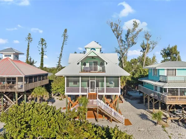 8798 Grand Ave, Placida, FL 33946